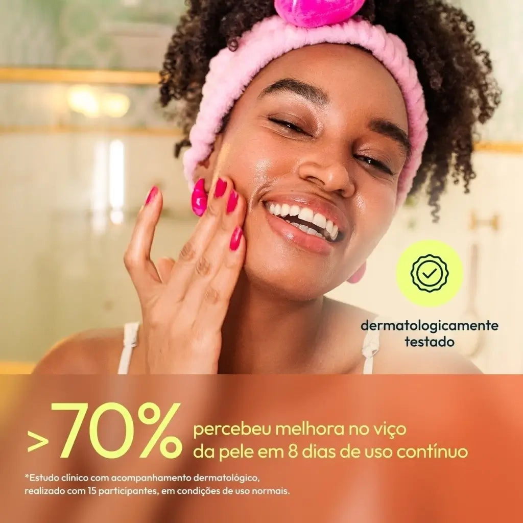 Mulher aplicando Cedinho sérum — dermatologicamente testado, mais de 70% percebeu melhora no viço da pele em 8 dias