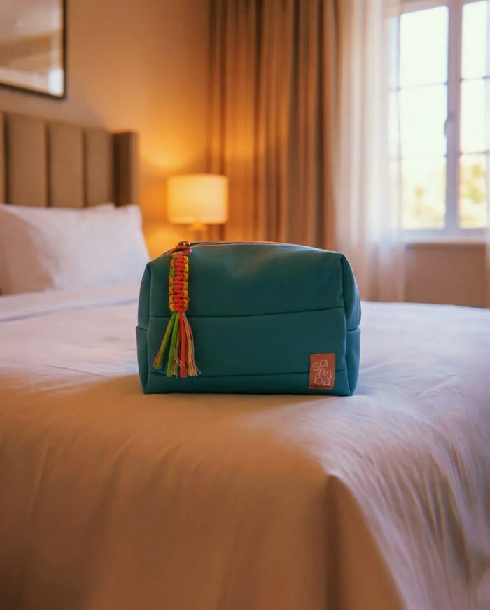 Necessaire azul de presente